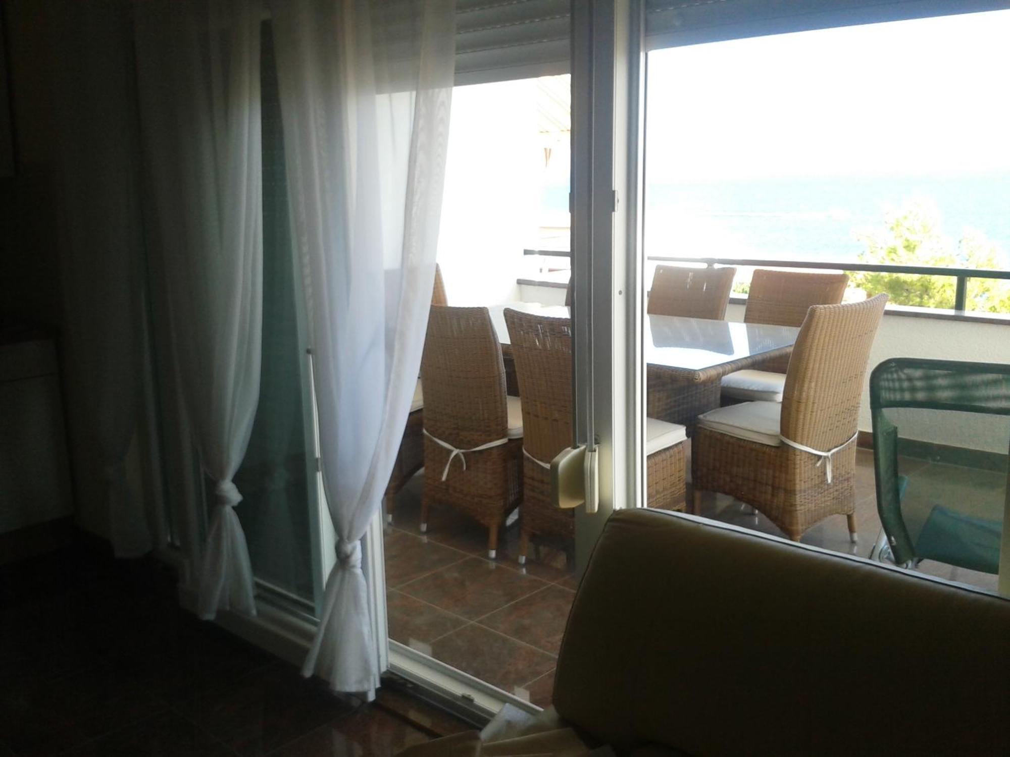 Apartmani Svalina - Seaview And 130M From Beach โตรกีร์ ภายนอก รูปภาพ