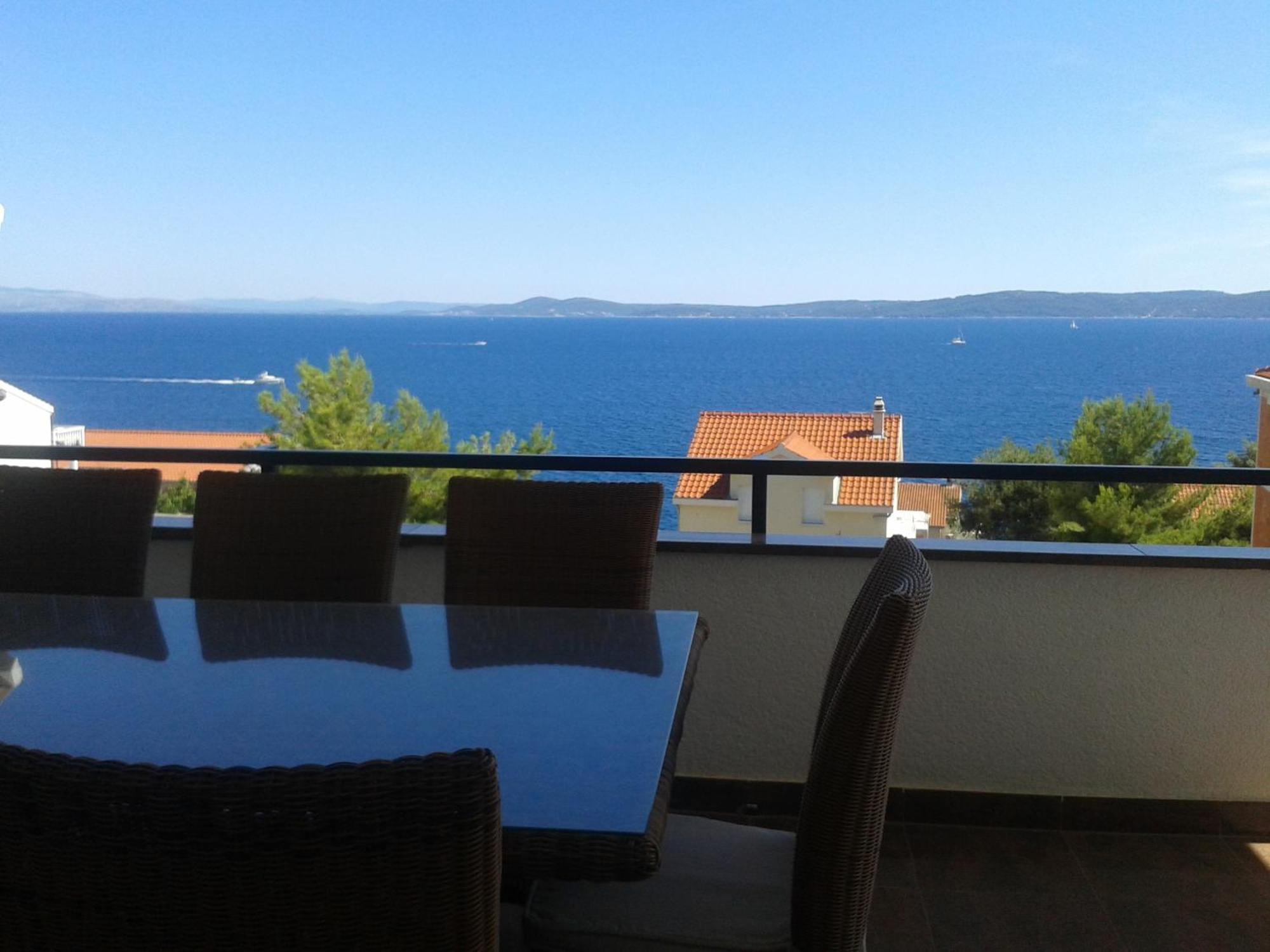 Apartmani Svalina - Seaview And 130M From Beach โตรกีร์ ภายนอก รูปภาพ