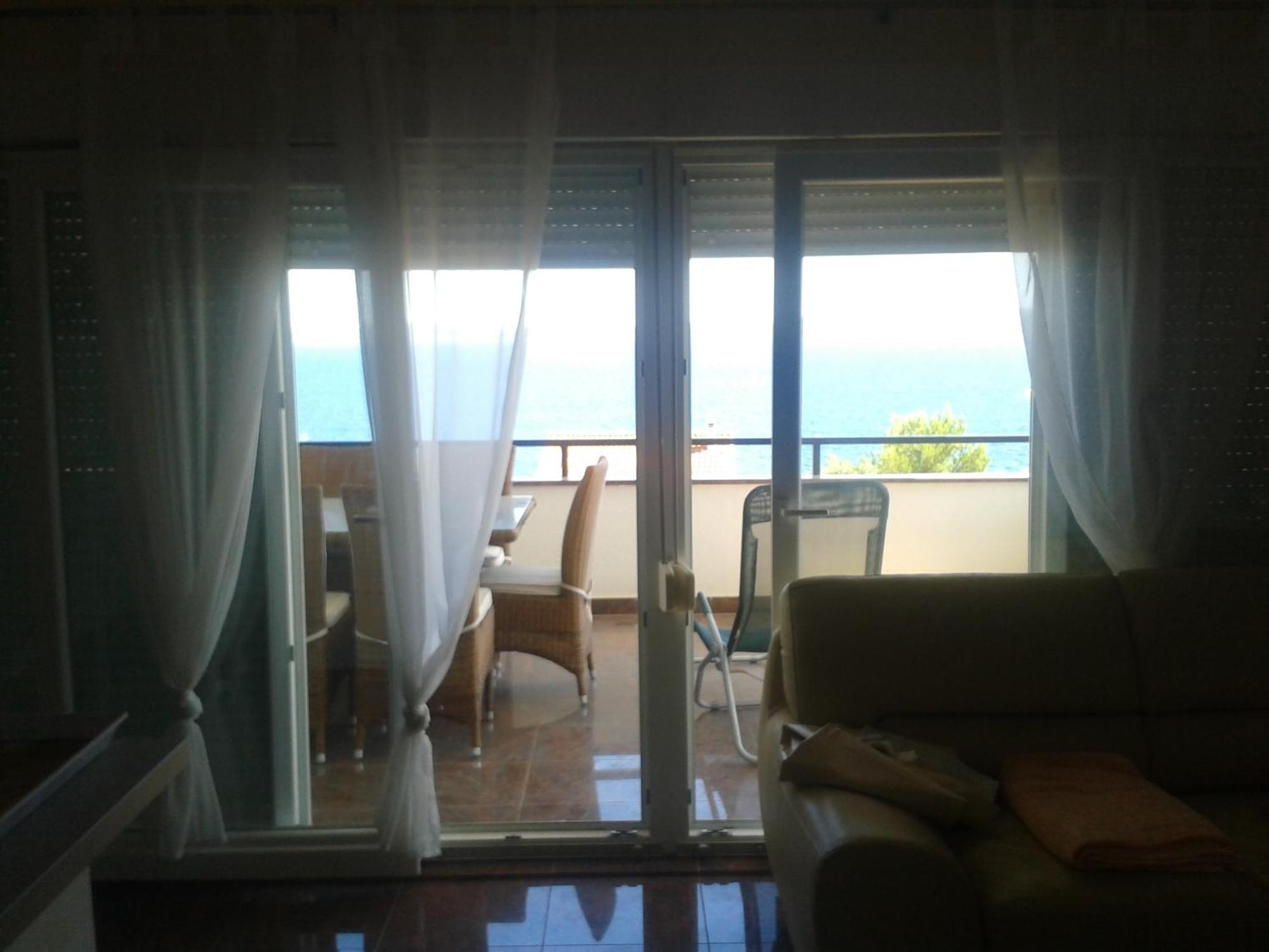Apartmani Svalina - Seaview And 130M From Beach โตรกีร์ ภายนอก รูปภาพ