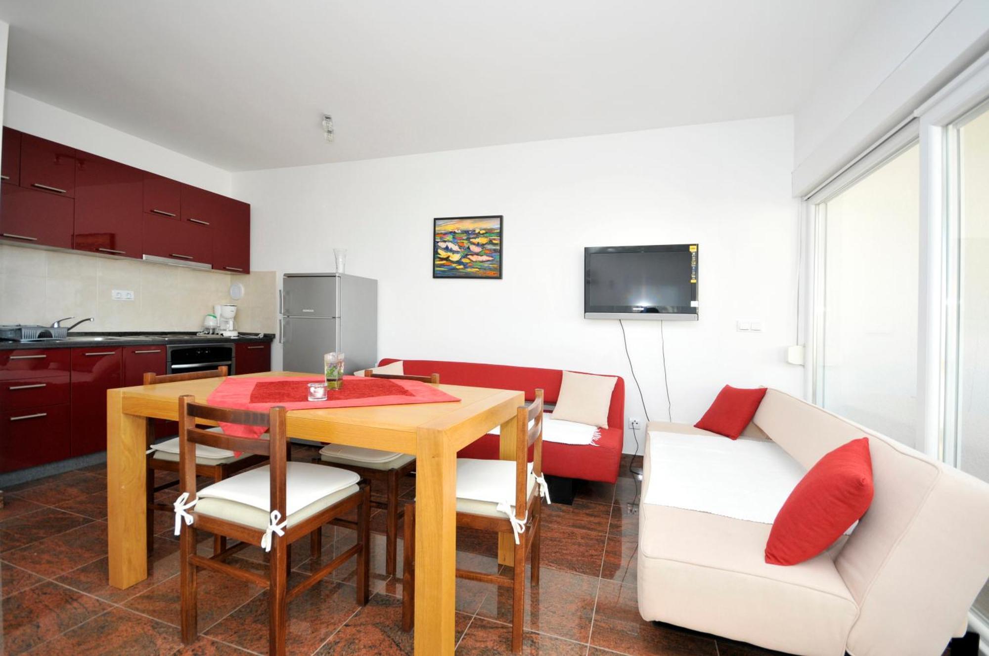 Apartmani Svalina - Seaview And 130M From Beach โตรกีร์ ภายนอก รูปภาพ