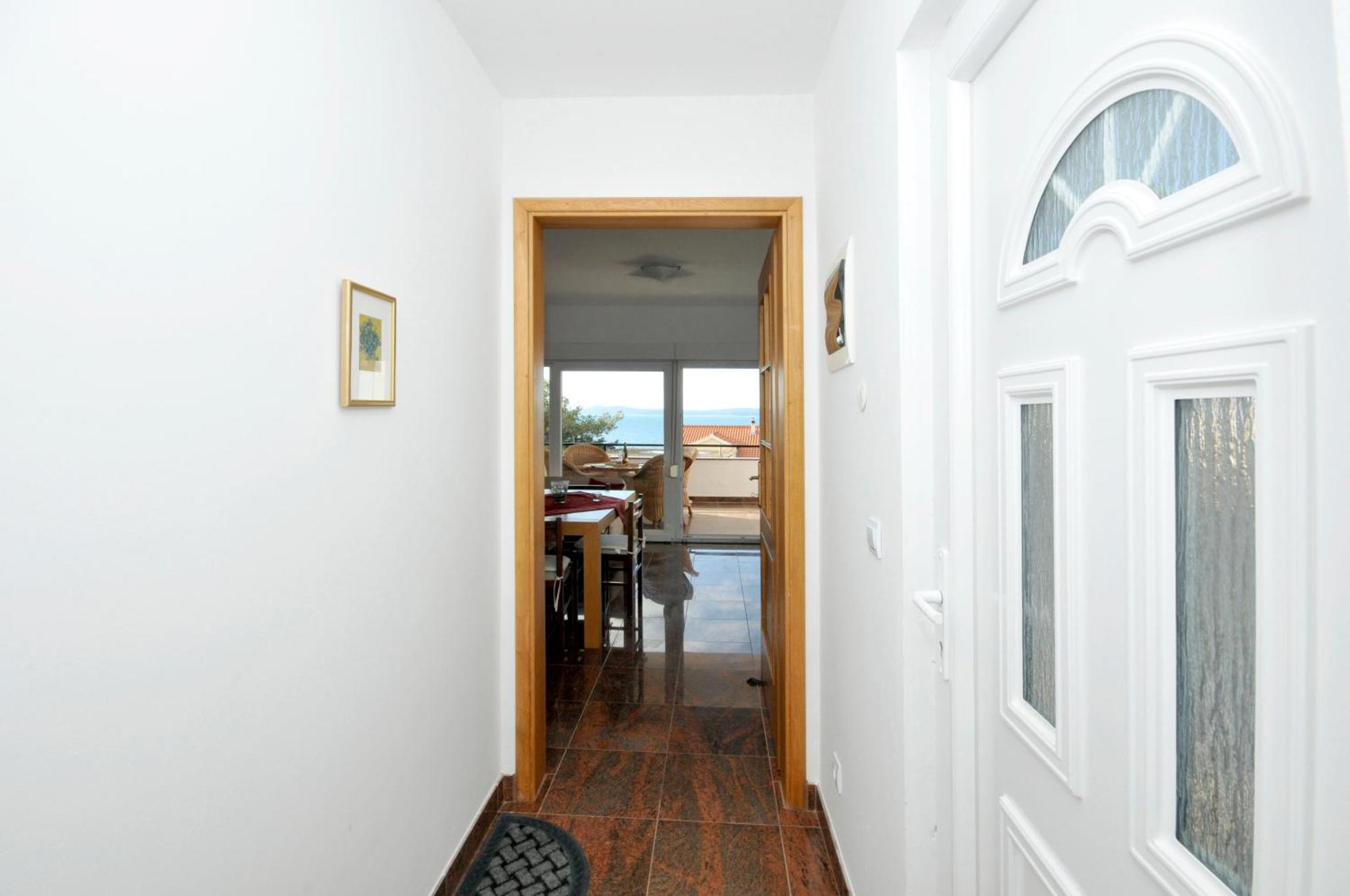 Apartmani Svalina - Seaview And 130M From Beach โตรกีร์ ภายนอก รูปภาพ