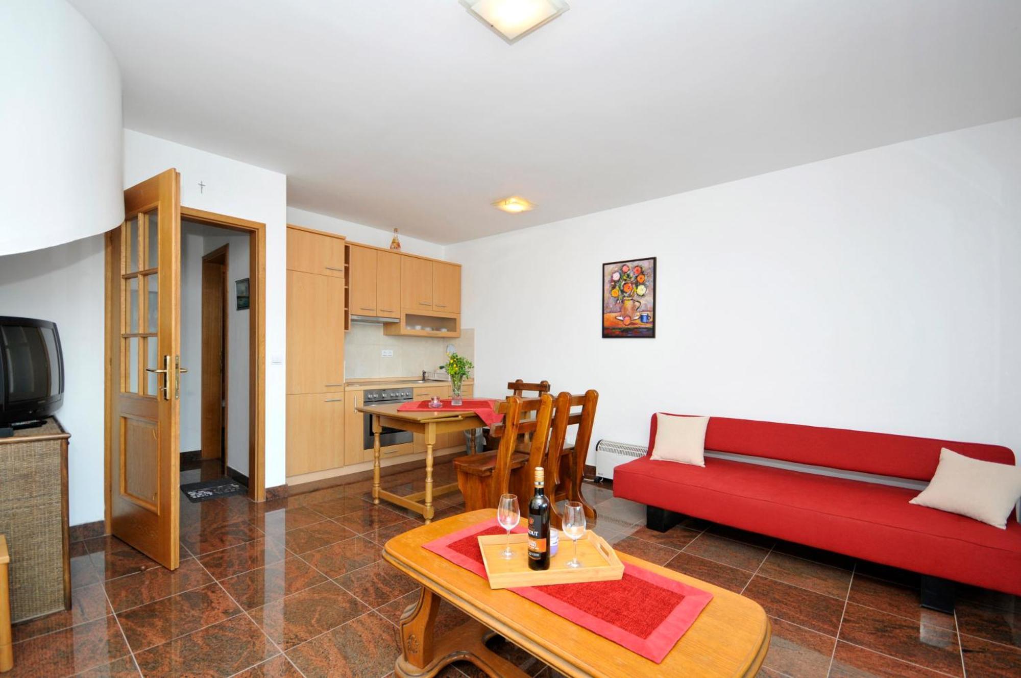 Apartmani Svalina - Seaview And 130M From Beach โตรกีร์ ภายนอก รูปภาพ