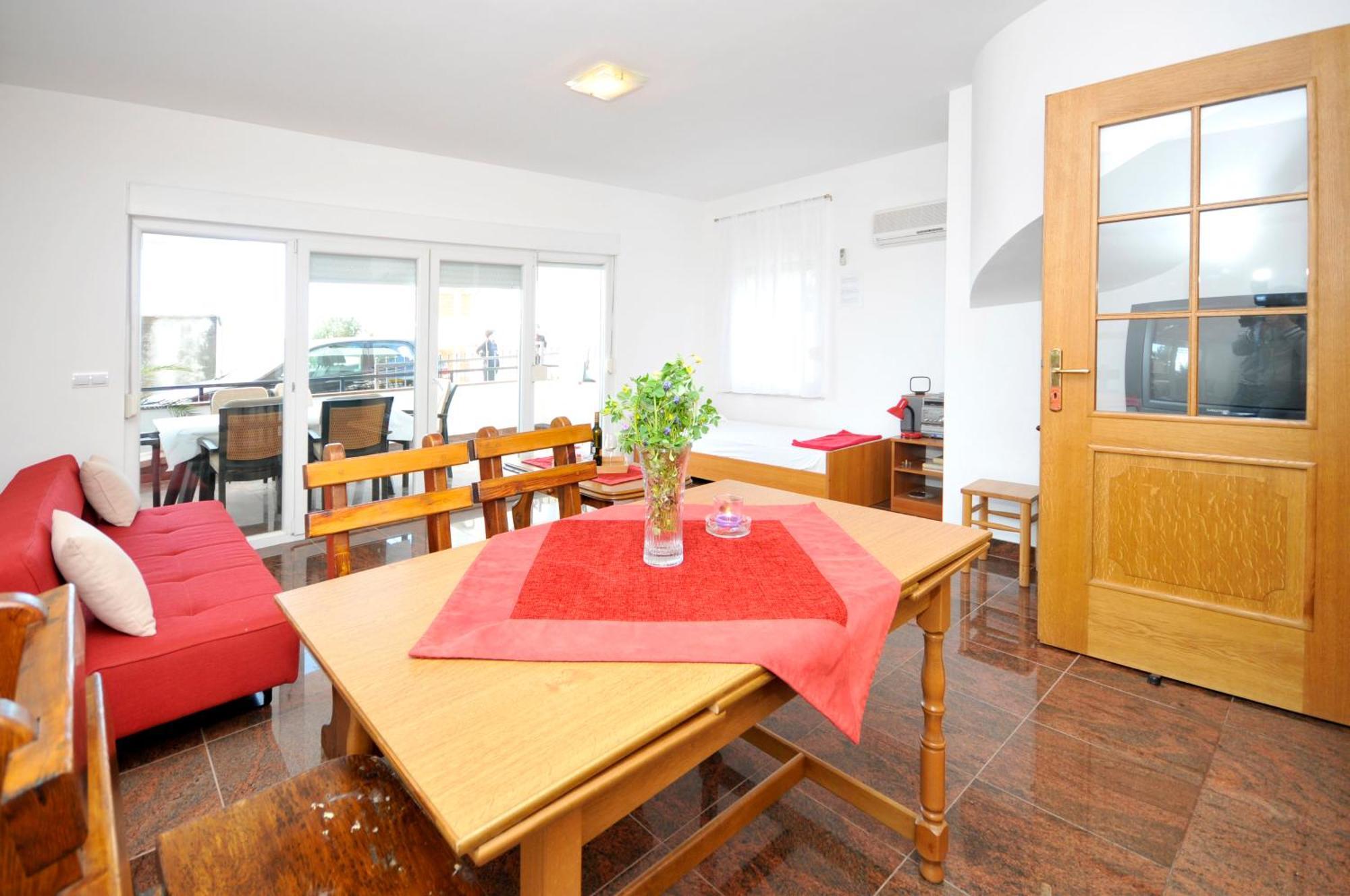 Apartmani Svalina - Seaview And 130M From Beach โตรกีร์ ภายนอก รูปภาพ